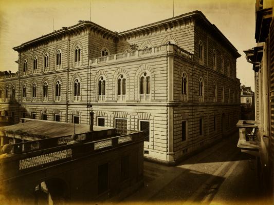 La sede della Cariplo a Milano, detta Cà de Sass, 1873
